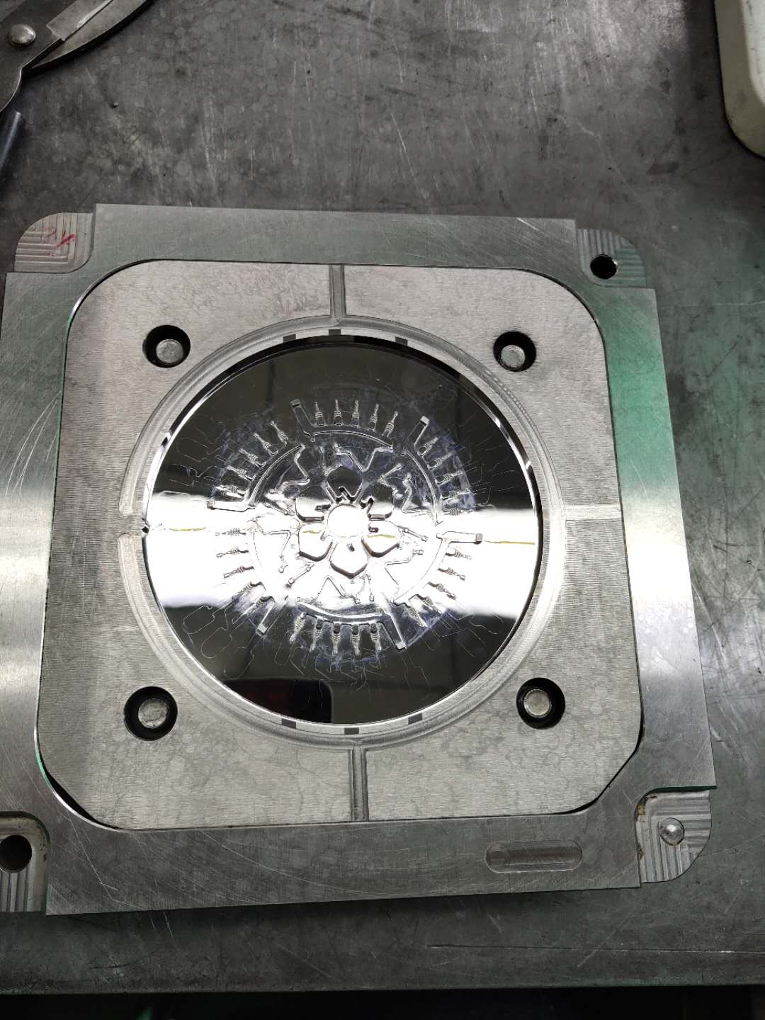光学模具镜面抛光厂家